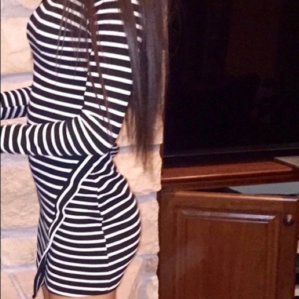 LULU STRIPE DRESS - Picture 3 of 8